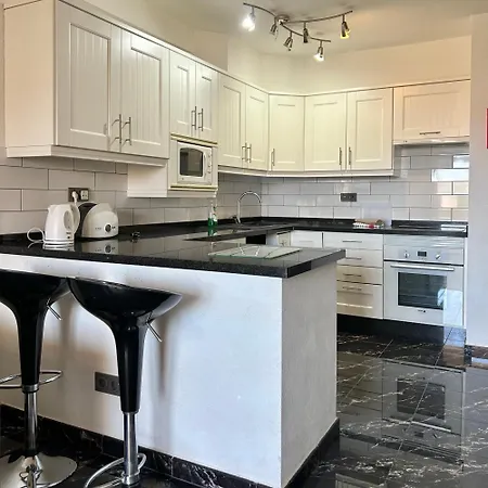 2 Bedroom In Castle Harbour C205 Los Cristianos