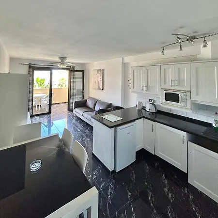 Apartamento 2 Bedroom In Castle Harbour C205